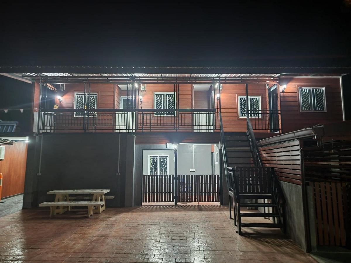That Phanom Baan Sabaijai Resort מראה חיצוני תמונה