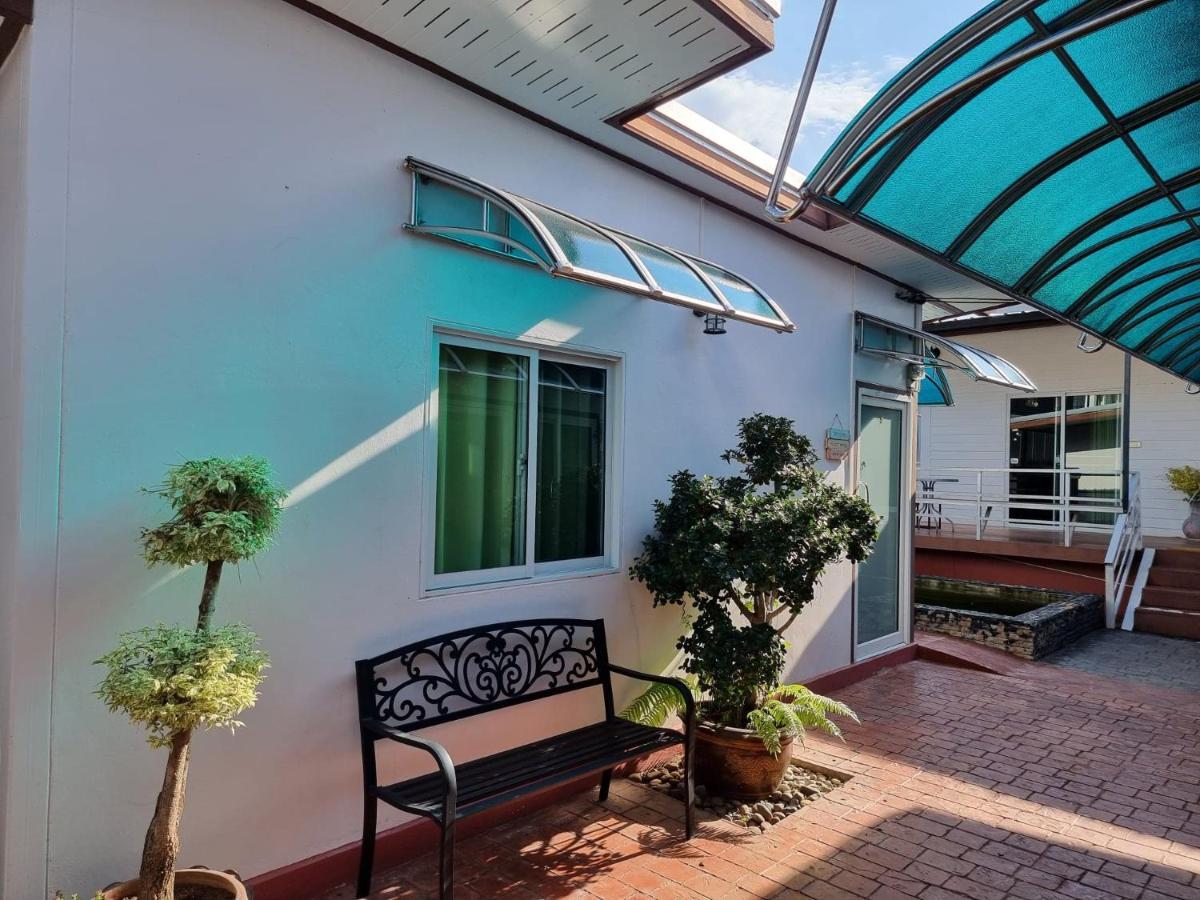 That Phanom Baan Sabaijai Resort מראה חיצוני תמונה