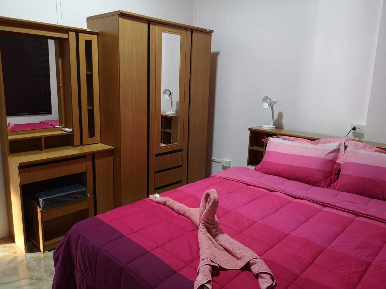 That Phanom Baan Sabaijai Resort מראה חיצוני תמונה